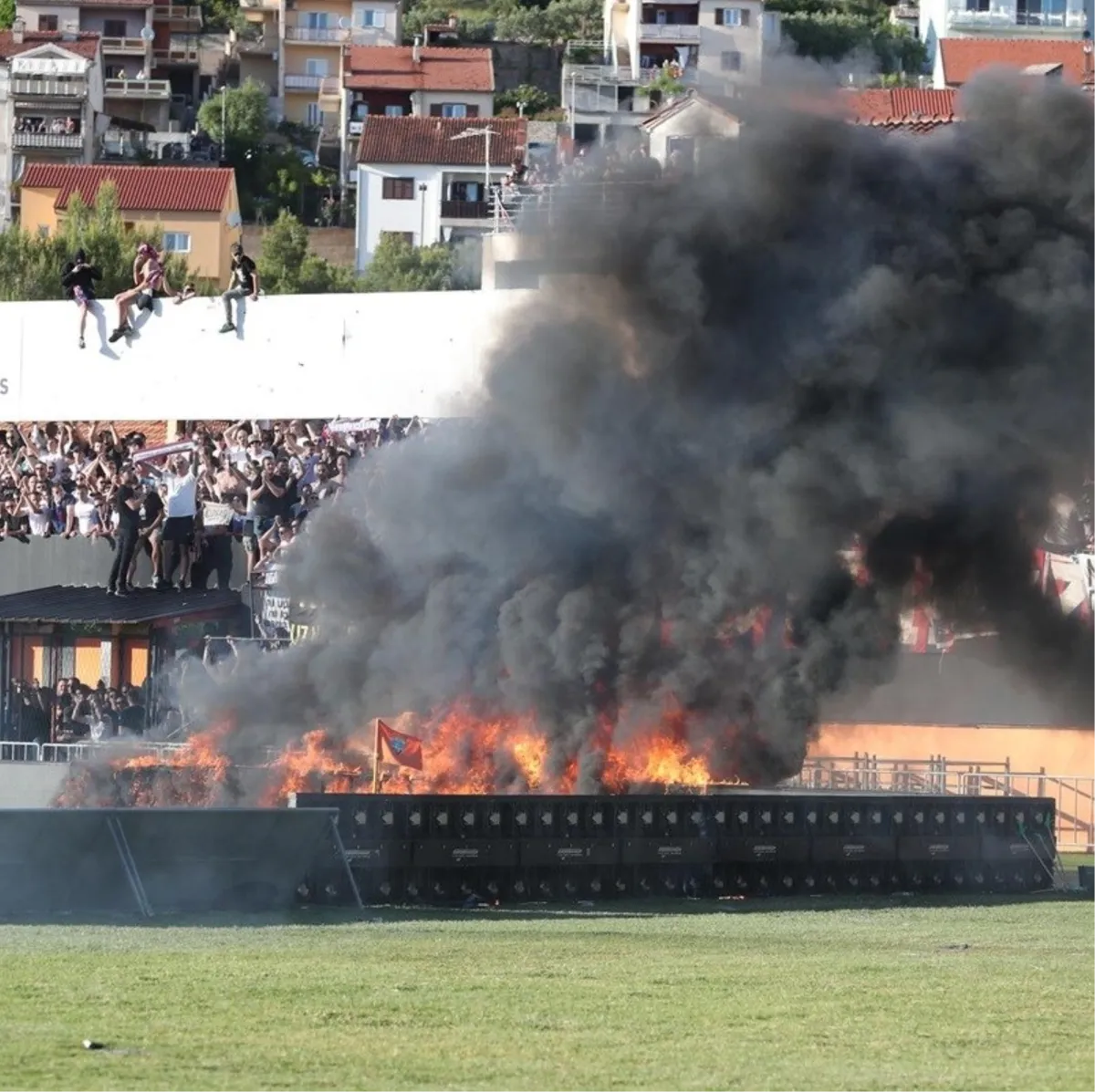 Torcida svoj klub počastila paprenom kaznom, evo kako su kažnjeni ostali