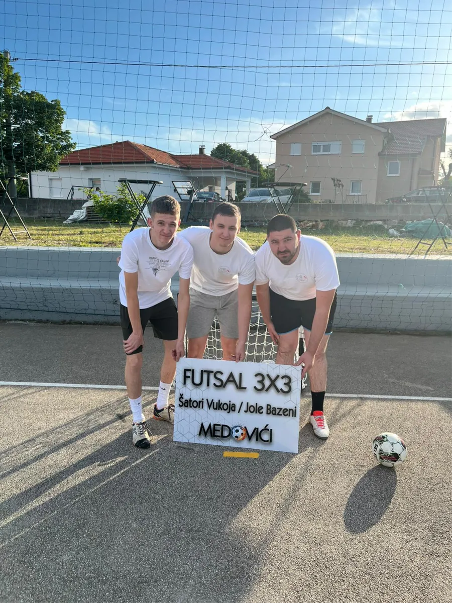 FOTO: Počeo Futsal Šatori Vukoja & Jole Bazeni, Medovići ugostili najbolje haklere 15