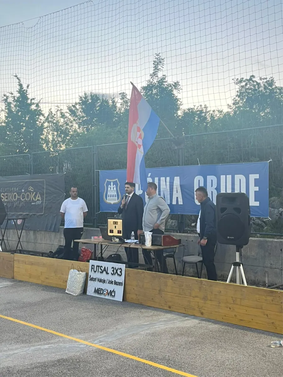 FOTO: Počeo Futsal Šatori Vukoja & Jole Bazeni, Medovići ugostili najbolje haklere 6