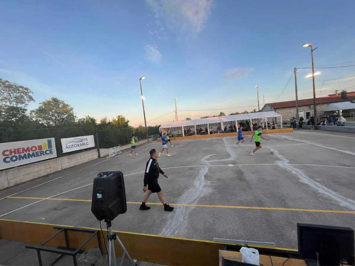 FOTO: Počeo Futsal Šatori Vukoja & Jole Bazeni, Medovići ugostili najbolje haklere 2