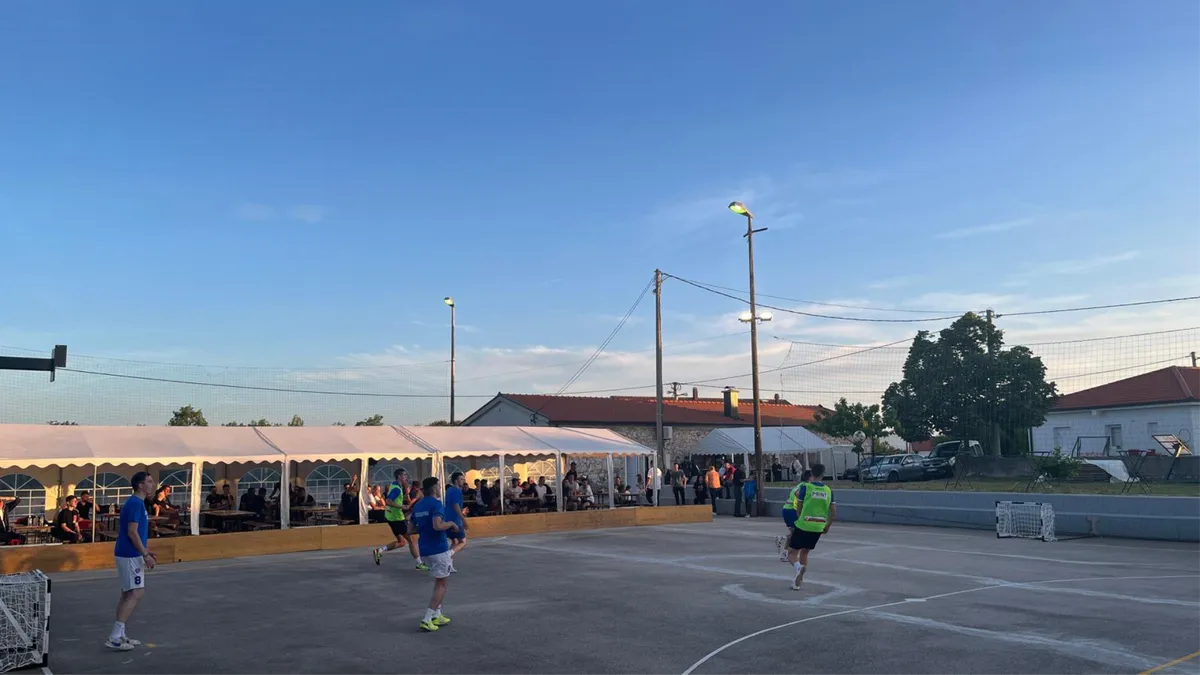 FOTO: Počeo Futsal Šatori Vukoja & Jole Bazeni, Medovići ugostili najbolje haklere 3