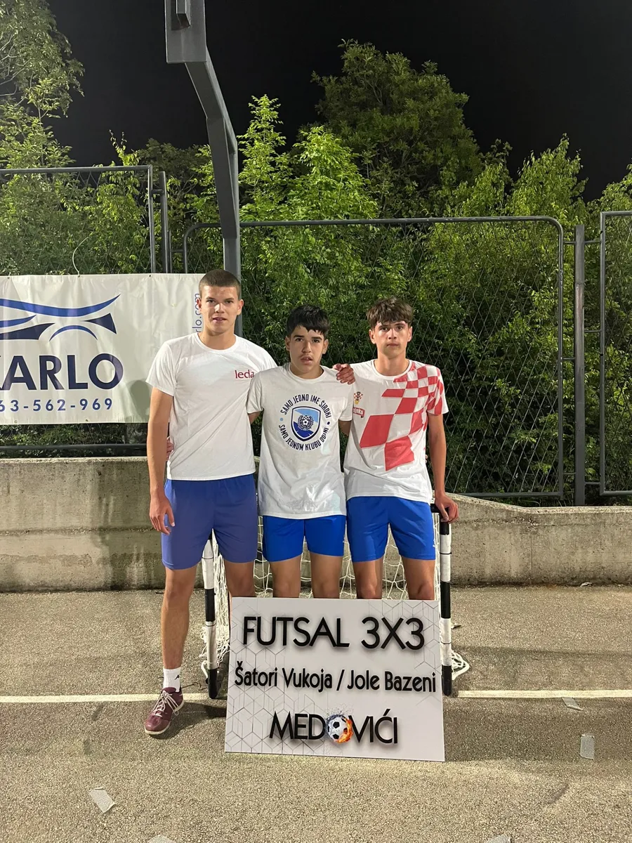 FOTO: Počeo Futsal Šatori Vukoja & Jole Bazeni, Medovići ugostili najbolje haklere 11