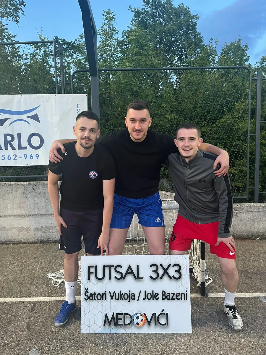 FOTO: Počeo Futsal Šatori Vukoja & Jole Bazeni, Medovići ugostili najbolje haklere 7