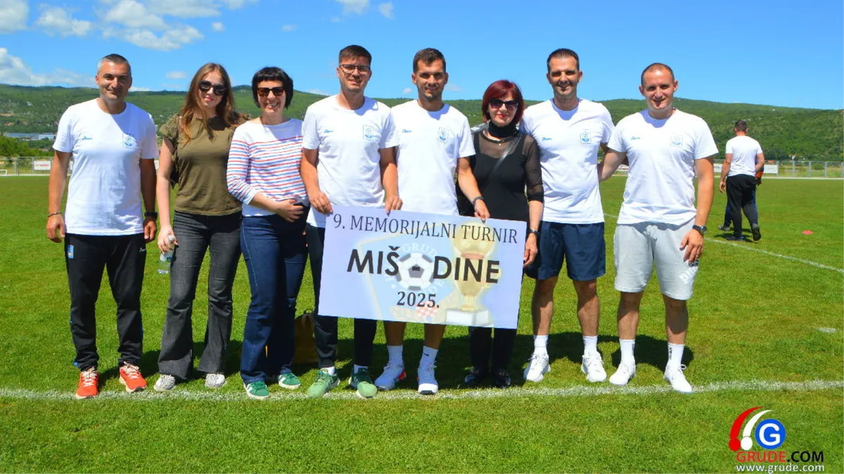 FOTO: U Grudama počeo 9. Memorijalni turnir Miš - Dine, velikani se ponose!