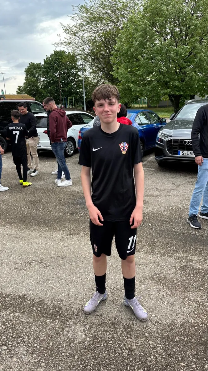 FOTO Mladi Gruđanin Gabrijel Eljuga potpisao za Bayern! 1