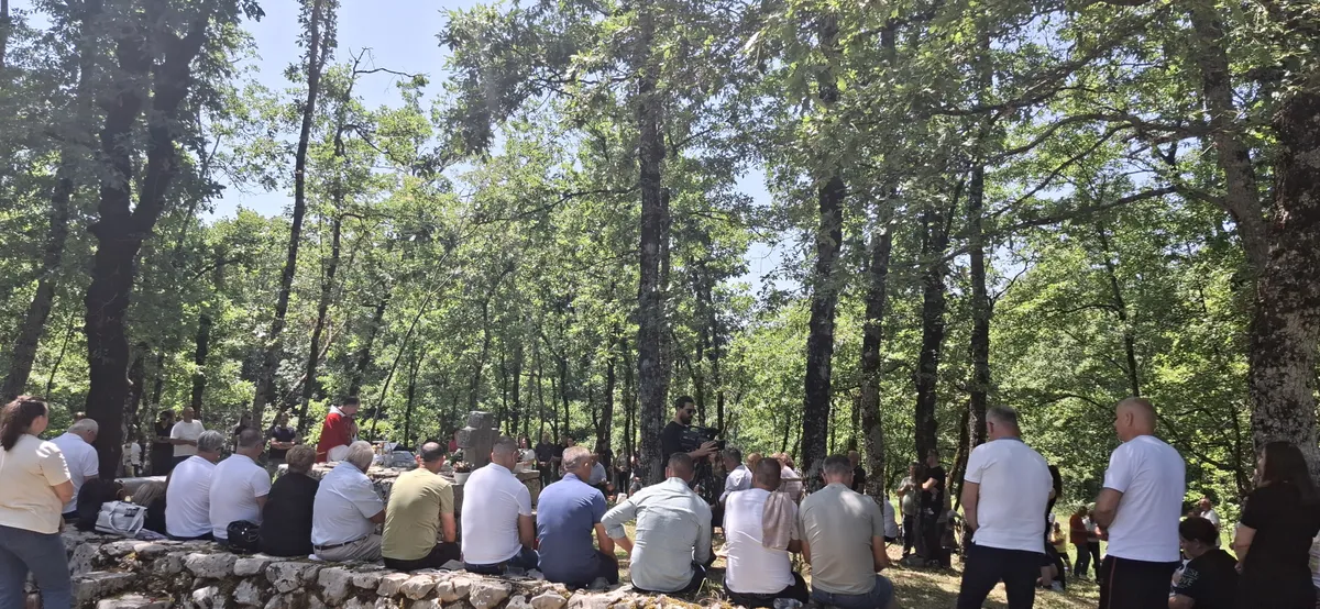 Služena misa na Biskupovu grobu FOTO 2