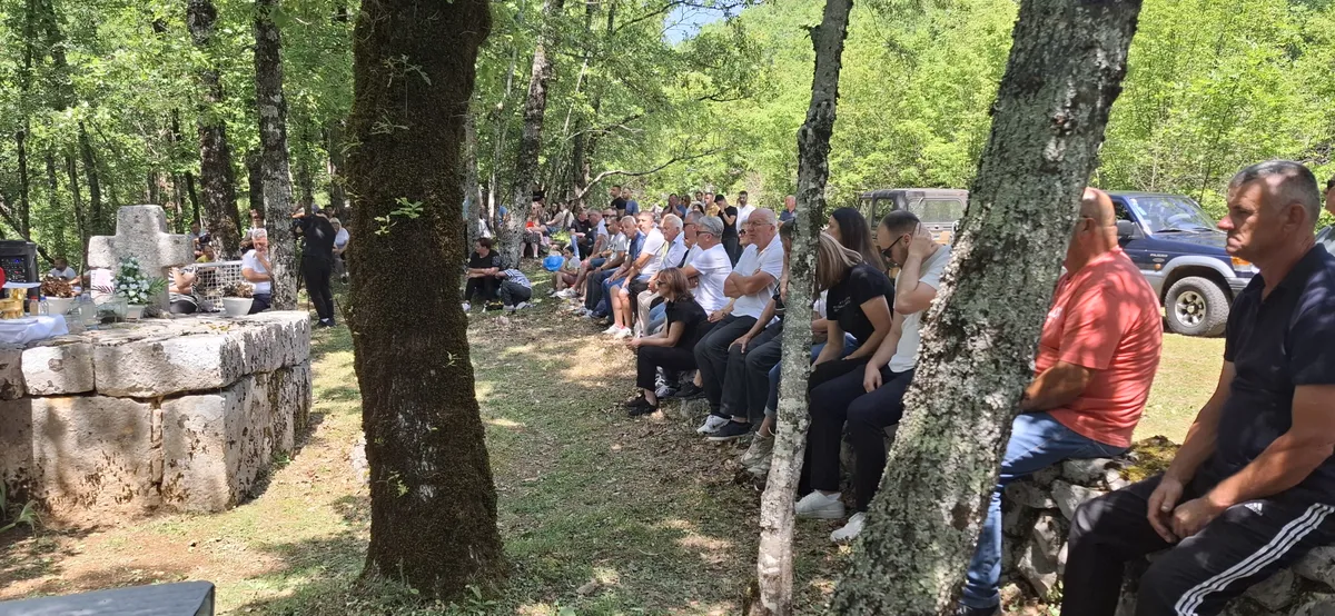 Služena misa na Biskupovu grobu FOTO 6