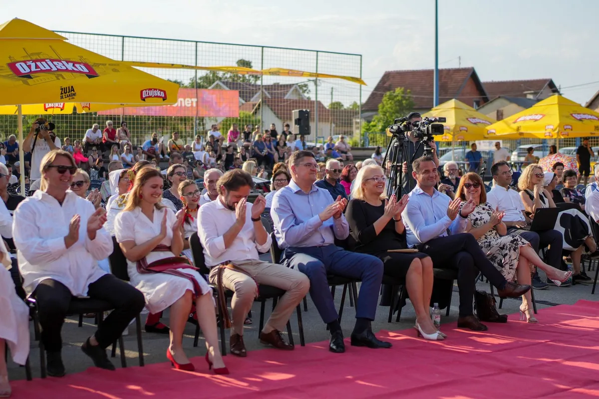 FOTO Zatvoreni 19. ''Dani Tolise'': Jedno od najposebnijih mjesta u BiH vjerno čuva običaje 7