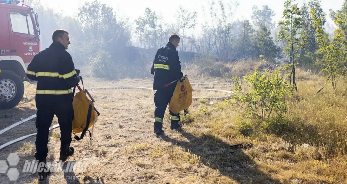 Ljubuški: Požar pod kontrolom, Air tractor i danas gasi u Sovićima