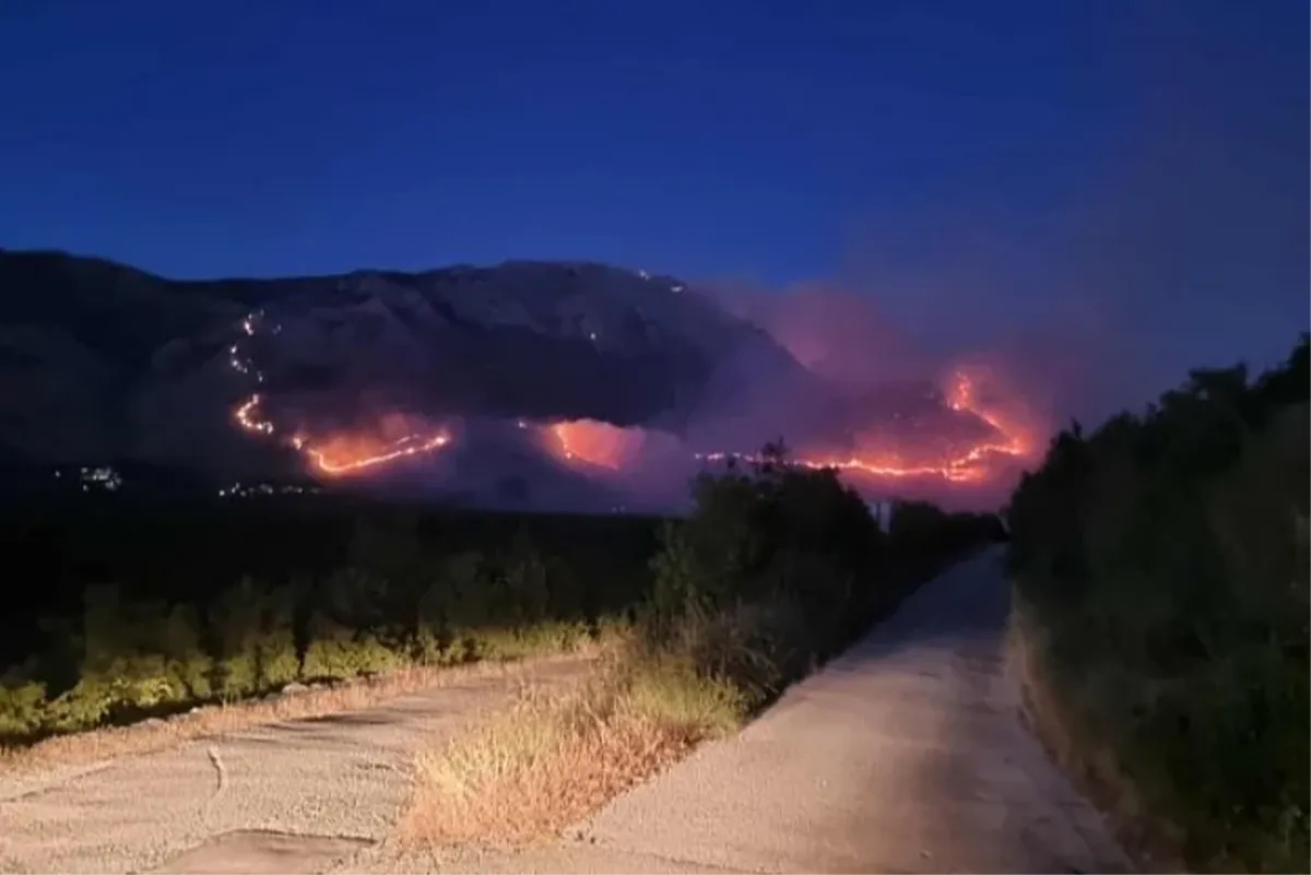 Vatrogasci s mještanima obranili kuće, čeka ih težak dan