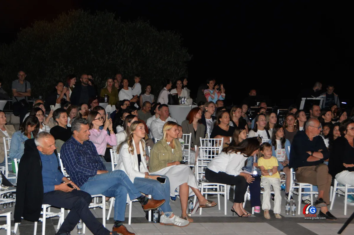 Sedam veličanstvenih iz klape Cambi pripremilo koncert za pamćenje na platou Kamene ljepotice 8