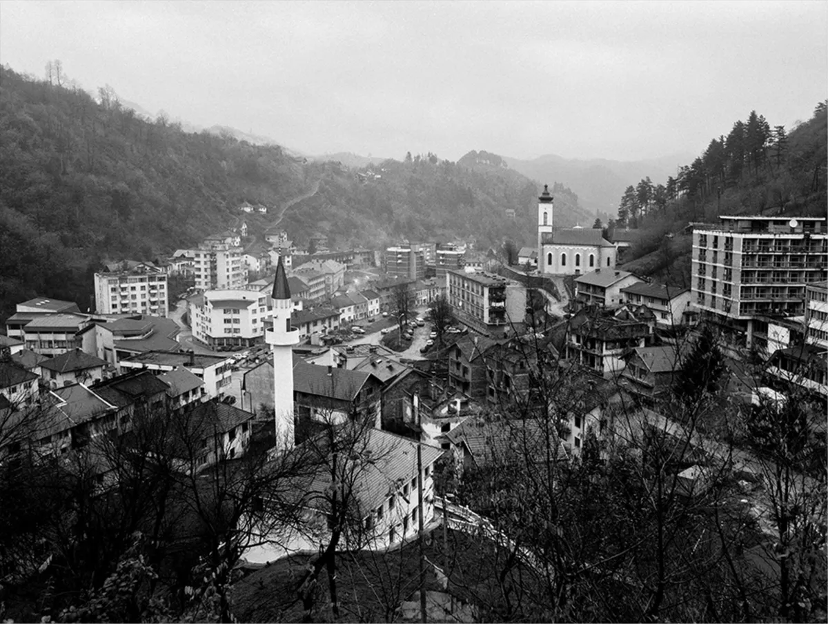 Četnici u Srebrenici u strahu od Ustaškog pokreta puštali pjesme dezertera Knindže