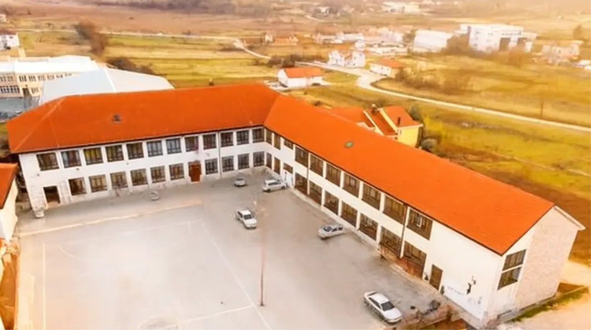 Proslava 20. godišnjice mature u Grudama, sjećanje na ponosne dane još uvijek mladih, a opet zrelih, uspješnih i vrijednih ljudi