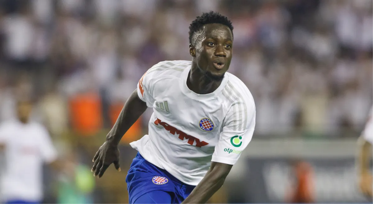 Bombastični Bamba uništio Slavena! Hajduk slavio 3:0 i ostao stopostotan uz Dinamo