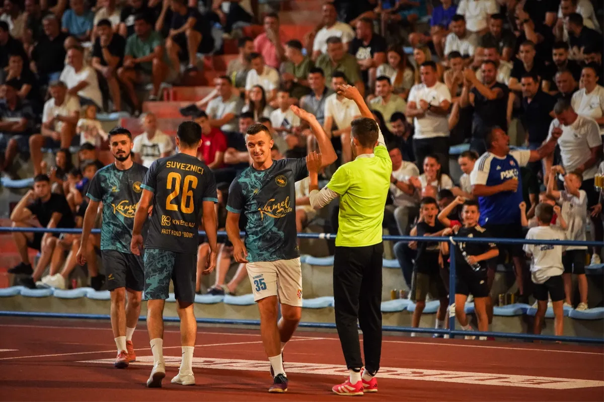 Avenija uvjerljiva protiv Teskere, Lijeva Obala nakon penala u polufinalu