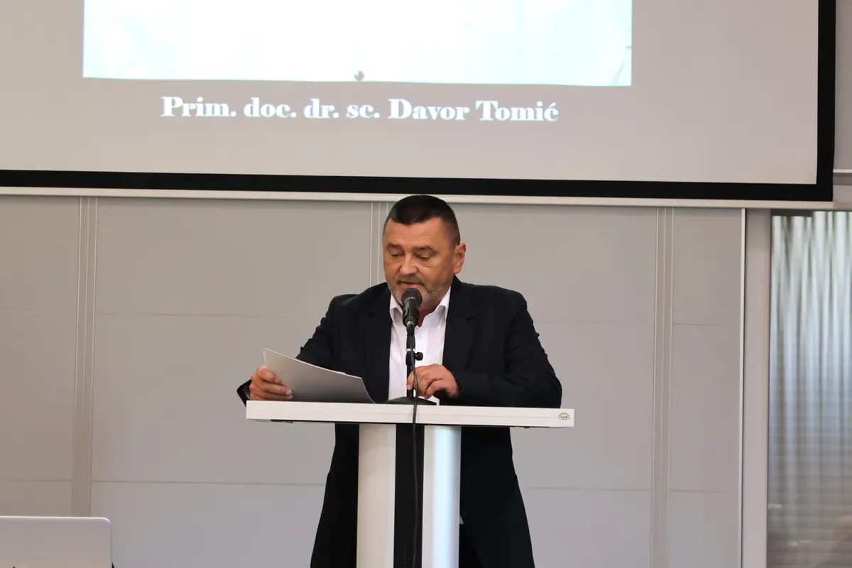 Mostar se oprostio od uglednog urologa dr. Davora Tomića FOTO 2