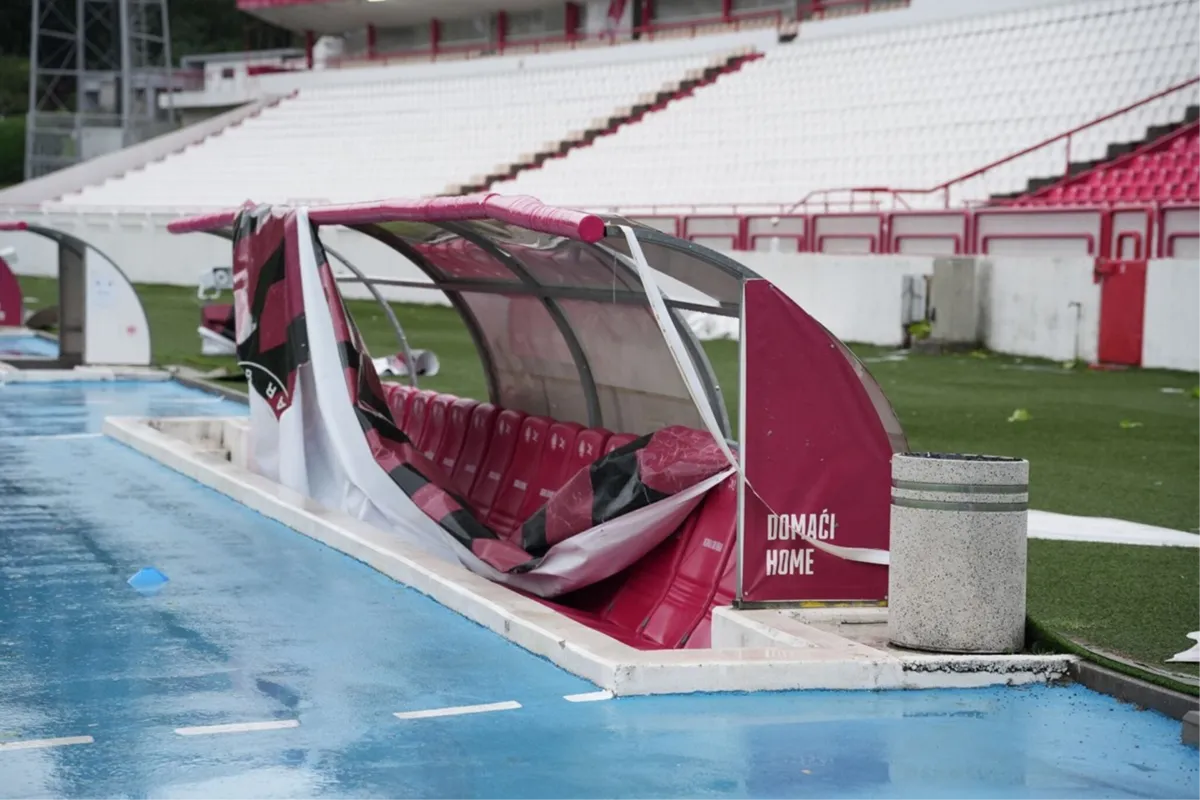 Nevrijeme napravilo veliku štetu na stadionu Zrinjskog 2