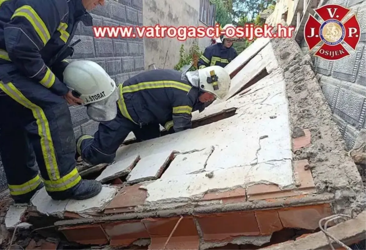 UŽAS - Radnike prignječio zid