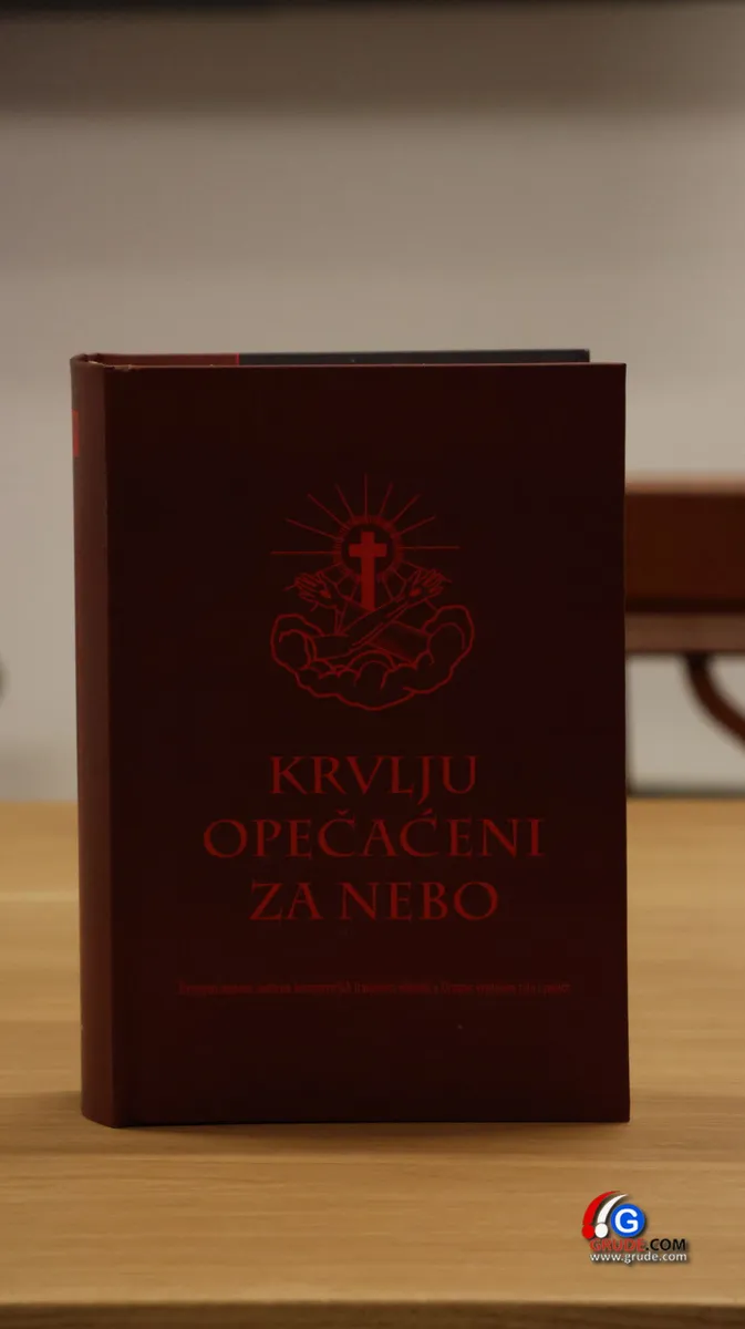 Predstavljena knjiga ''Krvlju opečaćeni za nebo'', u kojoj su opsežno sabrani životopisi 66. hercegovačkih franjevaca ubijenih u II. svjetskom ratu i poraću FOTO 3