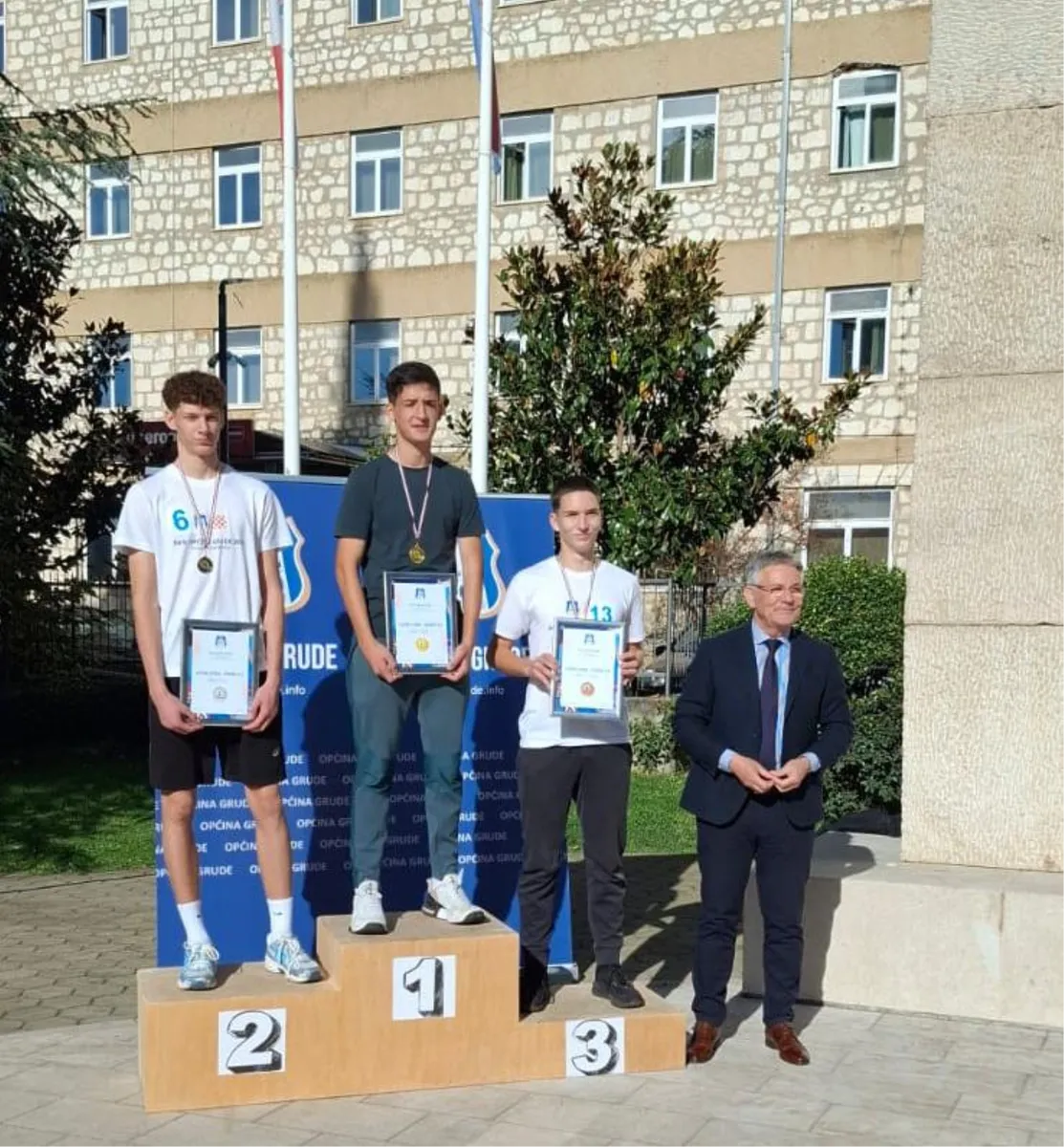 FOTO: Grude okupirali oni najbrži, održana tradicionalna ulična utrka