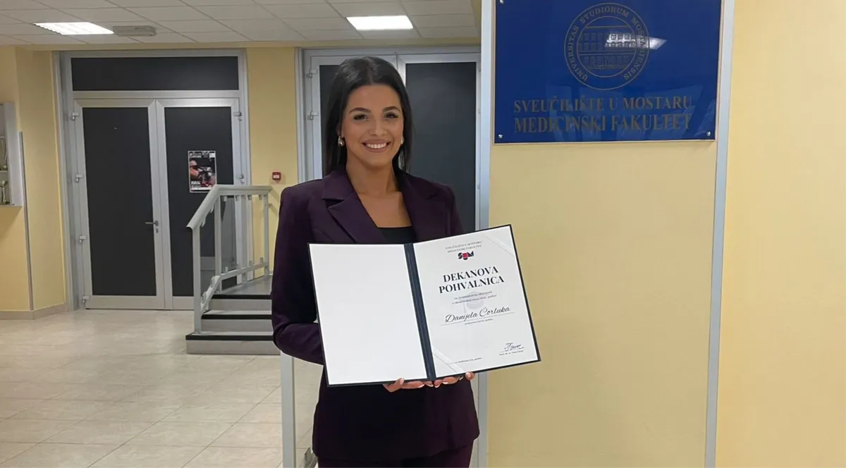 Danijela Ćorluka iz Gruda jedna od najboljih studentica medicine! Za vrijedan rad dobila i Dekanovu pohvalnicu!