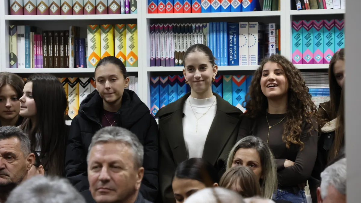 FOTOGALERIJA: Predstavljen Godišnjak MH Grude, dodjeljene i plakete dugogodišnjim suradnicima 8