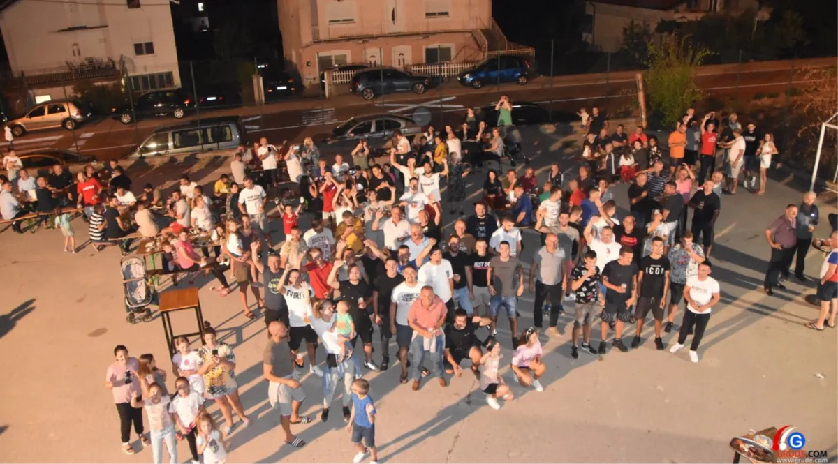Najava: Humanitarno druženje u Vrućicama gdje Božić živi u srcima!