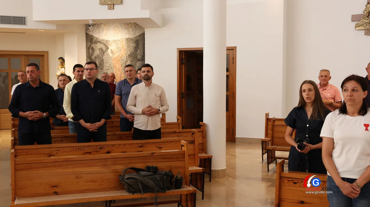 FOTO: Grude čuvaju sjećanje na predsjednika Matu Bobana, obilježeno 29 godina od smrti 4