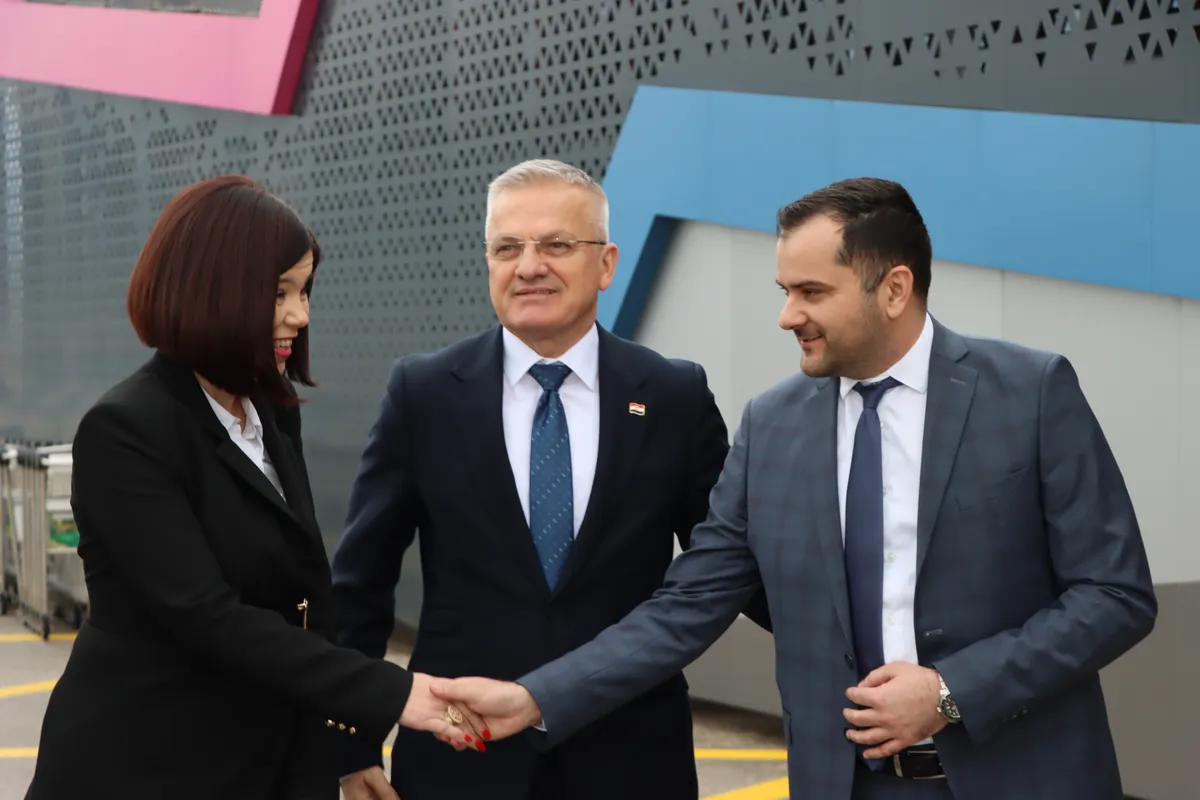 U Zračnoj luci Mostar potpisani ugovori vrijedni 1,75 milijuna eura FOTO 7