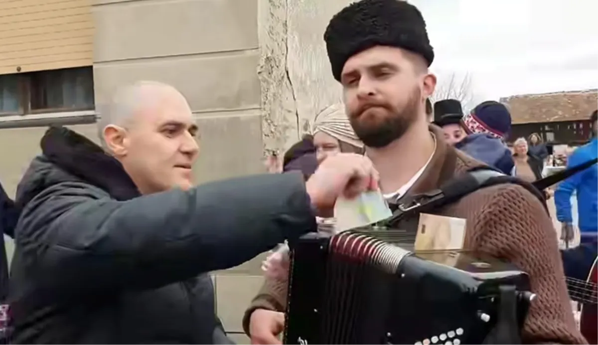 VIDEO: Dabro pjevao 'Grobnicu od zlata' za Milorada! Koalicija se trese...