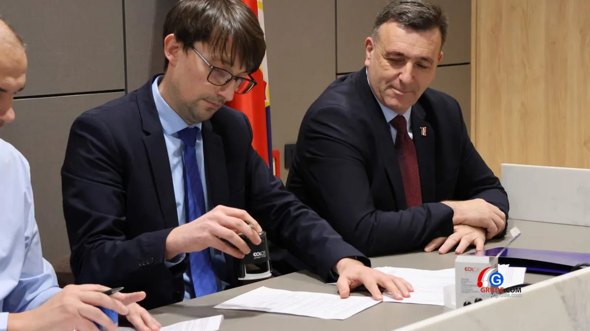 FOTO/VIDEO: Završena saga! POTPISAN SPORAZUM IZMEĐU VLADE I DOKTORA MEDICINE I STOMATOLOGIJE U ZHŽ-U 5