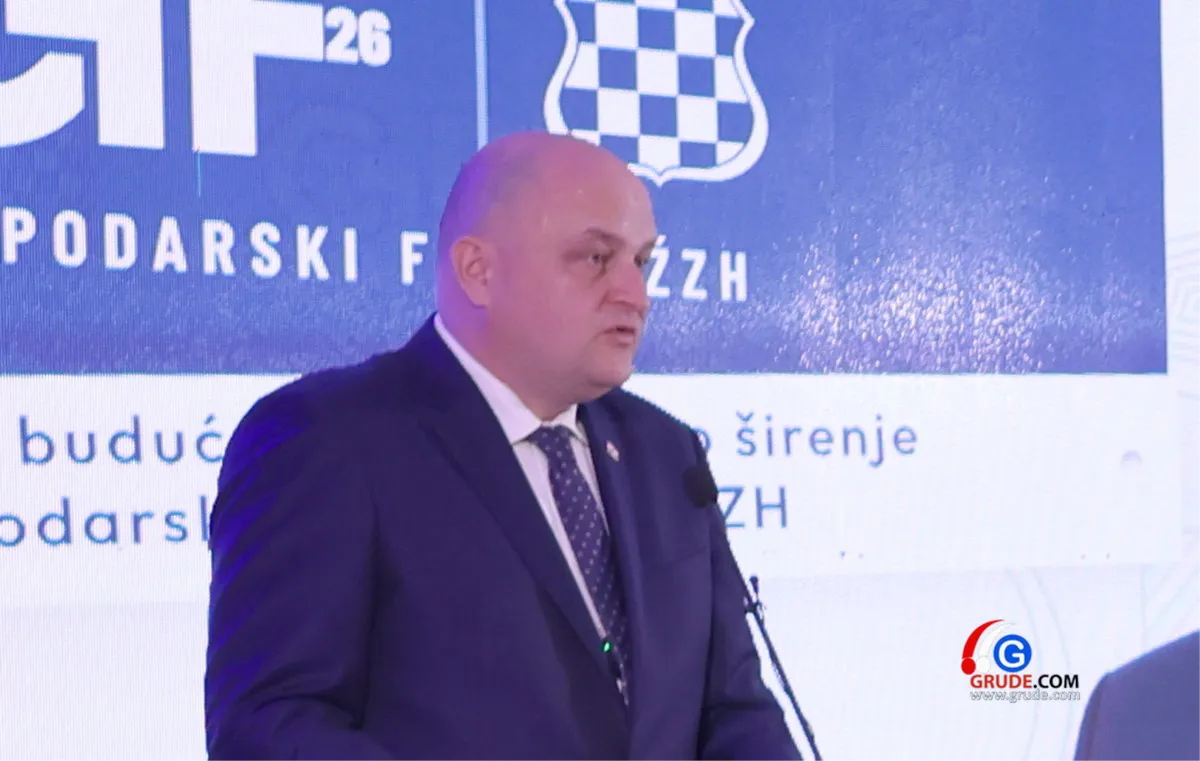 Šušnjar: Mađari moraju odlučiti kojem svijetu pripadaju 2