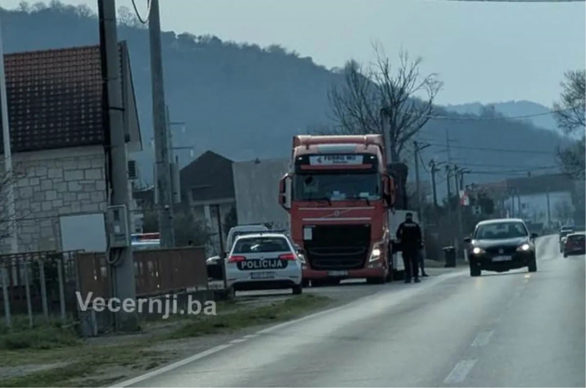 GRUDE: Maskirani razbojnik uz prijetnju oružjem opljačkao benzinsku, svemu prethodio nestanak struje 1