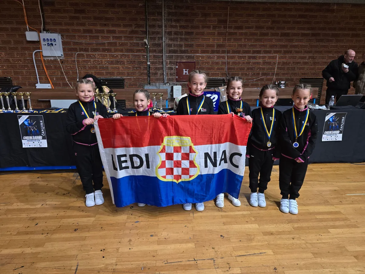Cheerleading klub Ledinac osvojio ekipno zlato
