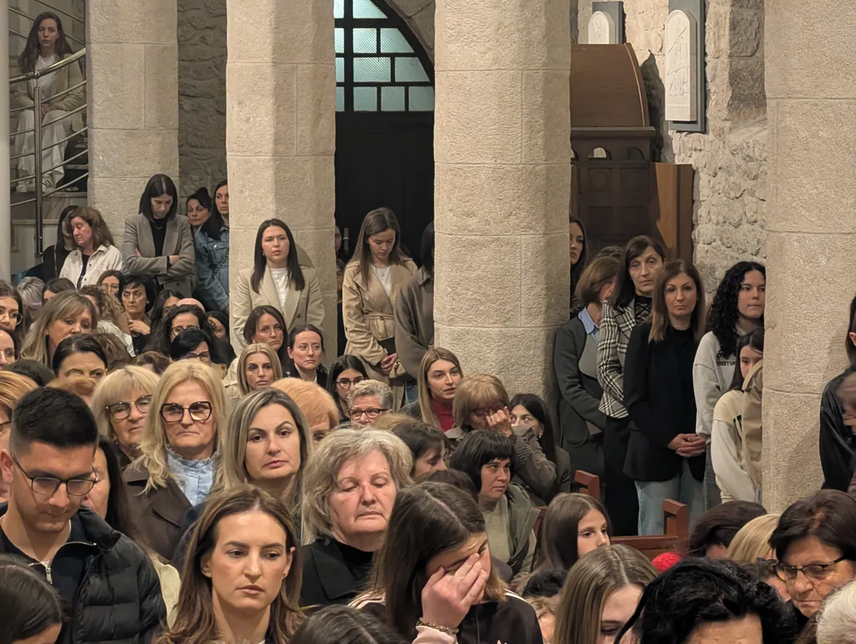 FOTO: VELIKA SUBOTA U GRUDAMA! FRA STANKO PAVLOVIĆ: Svijet ne pripada grobu, nego životu! 20