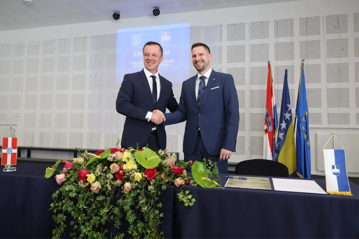 LIVNO I OSIJEK GRADOVI PRIJATELJI – Svečano potpisan sporazum o prijateljstvu i suradnji VIDEO