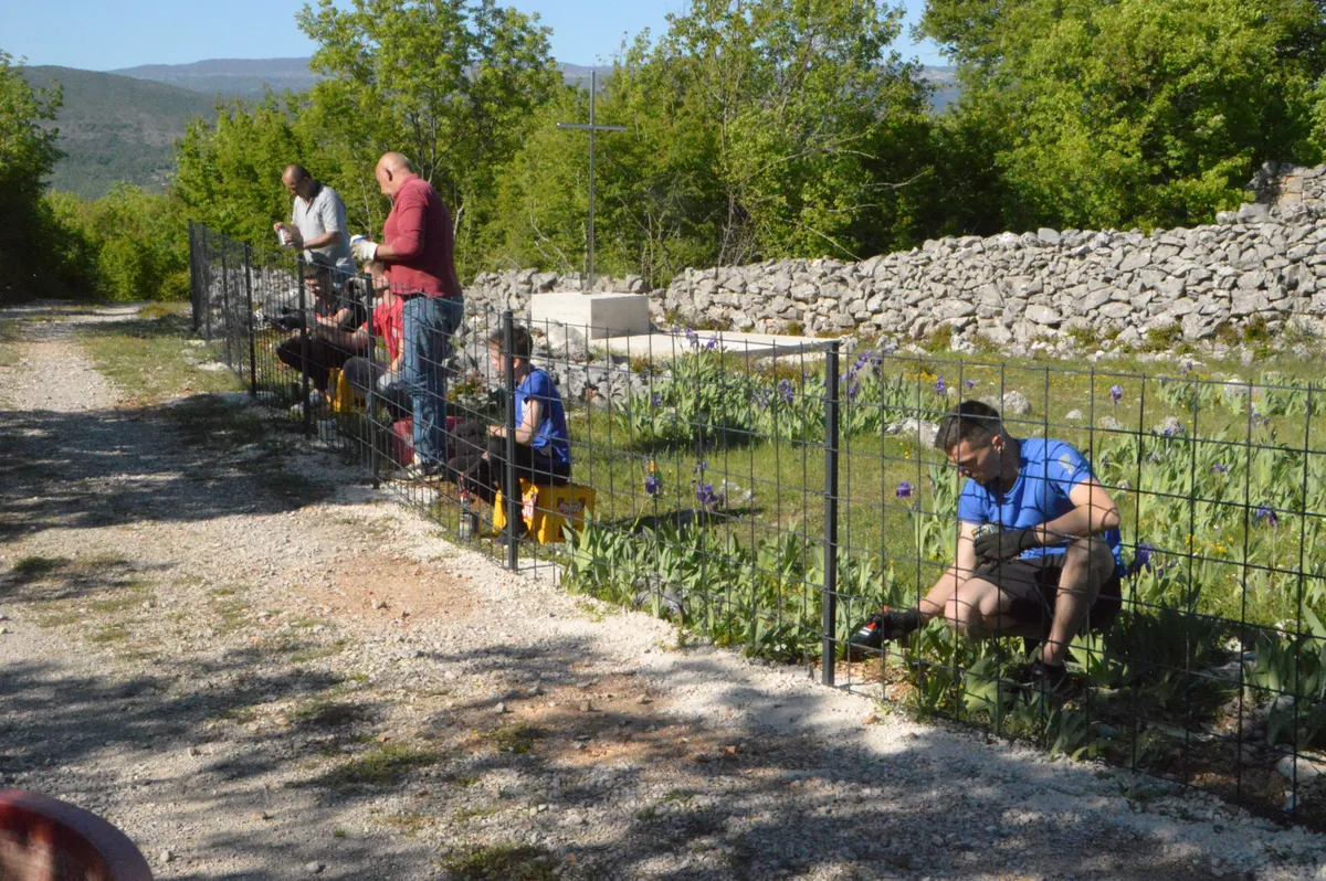 Mještani Medovića obnovili staro Svatovsko groblje, evo što se tu dogodilo FOTO 7