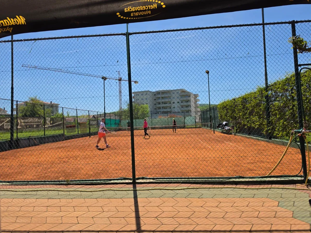 Završen 1. Masters mješovitih parova u organizaciji TK Grude FOTO 5