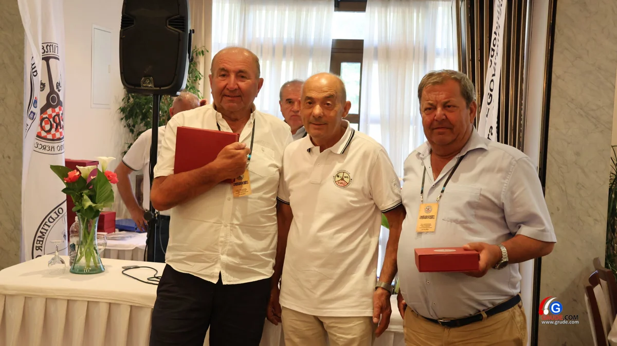 Vikend u ŽZH bio je u znaku oldtimera, ''4. Grada Hercegovine 2026'' FOTO 51
