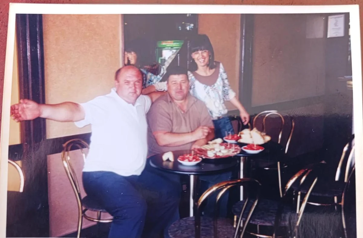 FOTO: GRUDSKI MISS PROSLAVIO 30 GODINA! Kultni kafić velikog srca okupio omiljene goste i prisjetio se prošlosti 2