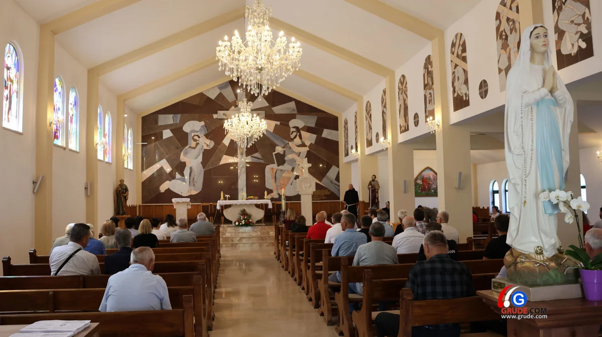 Obitelj i prijatelji čuvaju sjećanje na grudske sinove FOTO 26