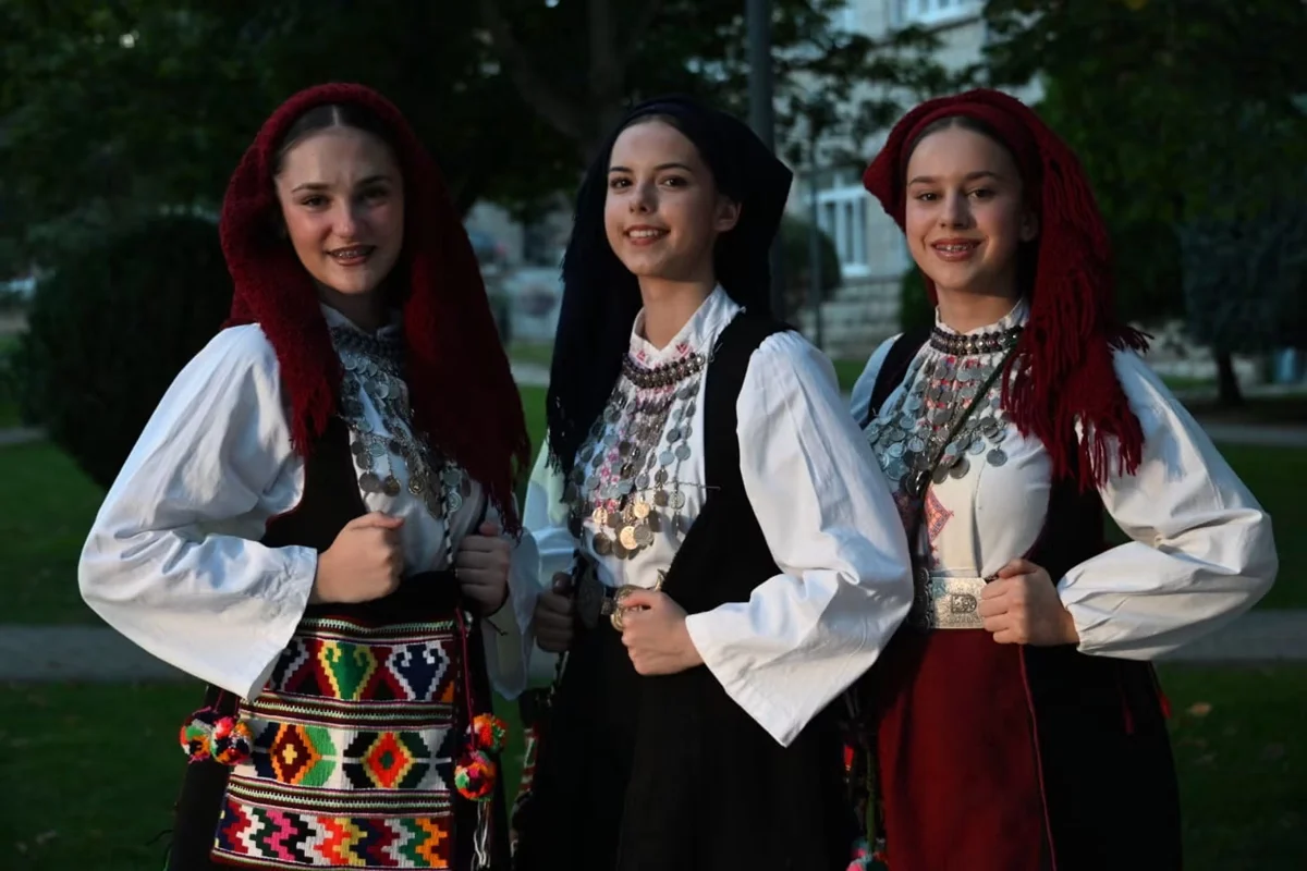 Klapa Krunik osvojila Posuški stećak, publika nagradila klapu Podvorje 10