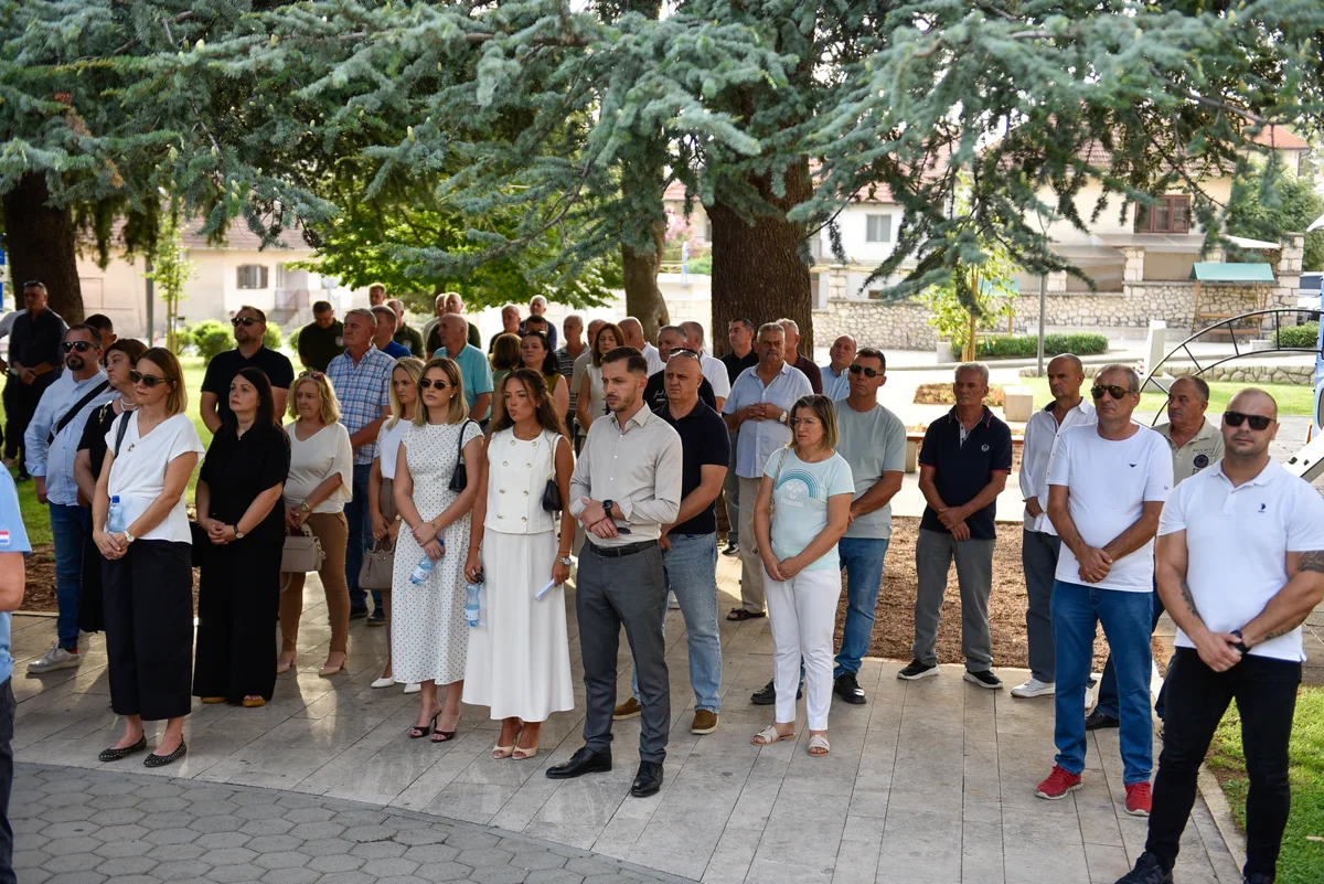 FOTOGALERIJA: 33. obljetnica utemeljenja Hrvatske republike Herceg-Bosne 35