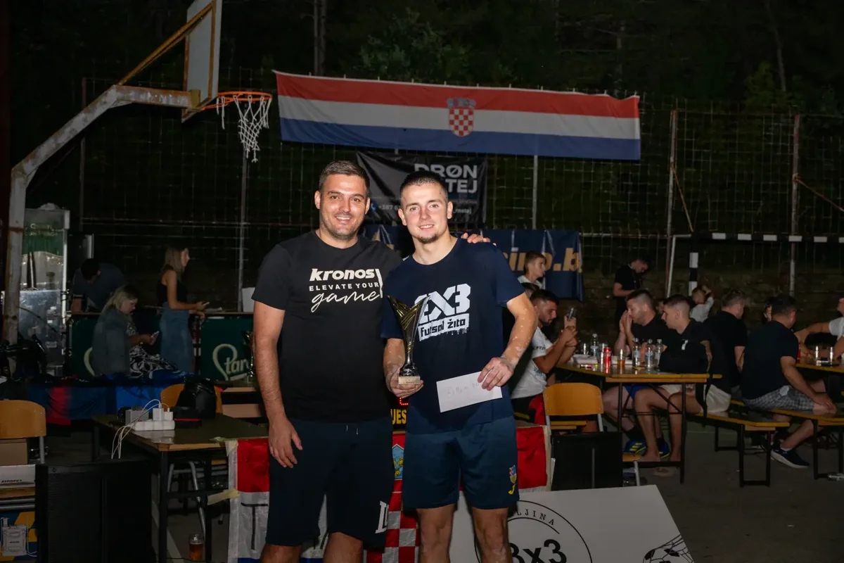 TIHALJINA za pamćenje i treći put! Poznata imena uveličala spektakularni turnir, slavio Futsal 3x3 DVO/EuroCasino 37