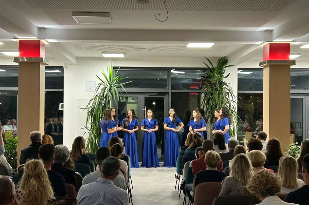 Humanitarni koncert klapa u Mostaru za Zakladu ''Svjetlo nade'' i onkološke pacijente