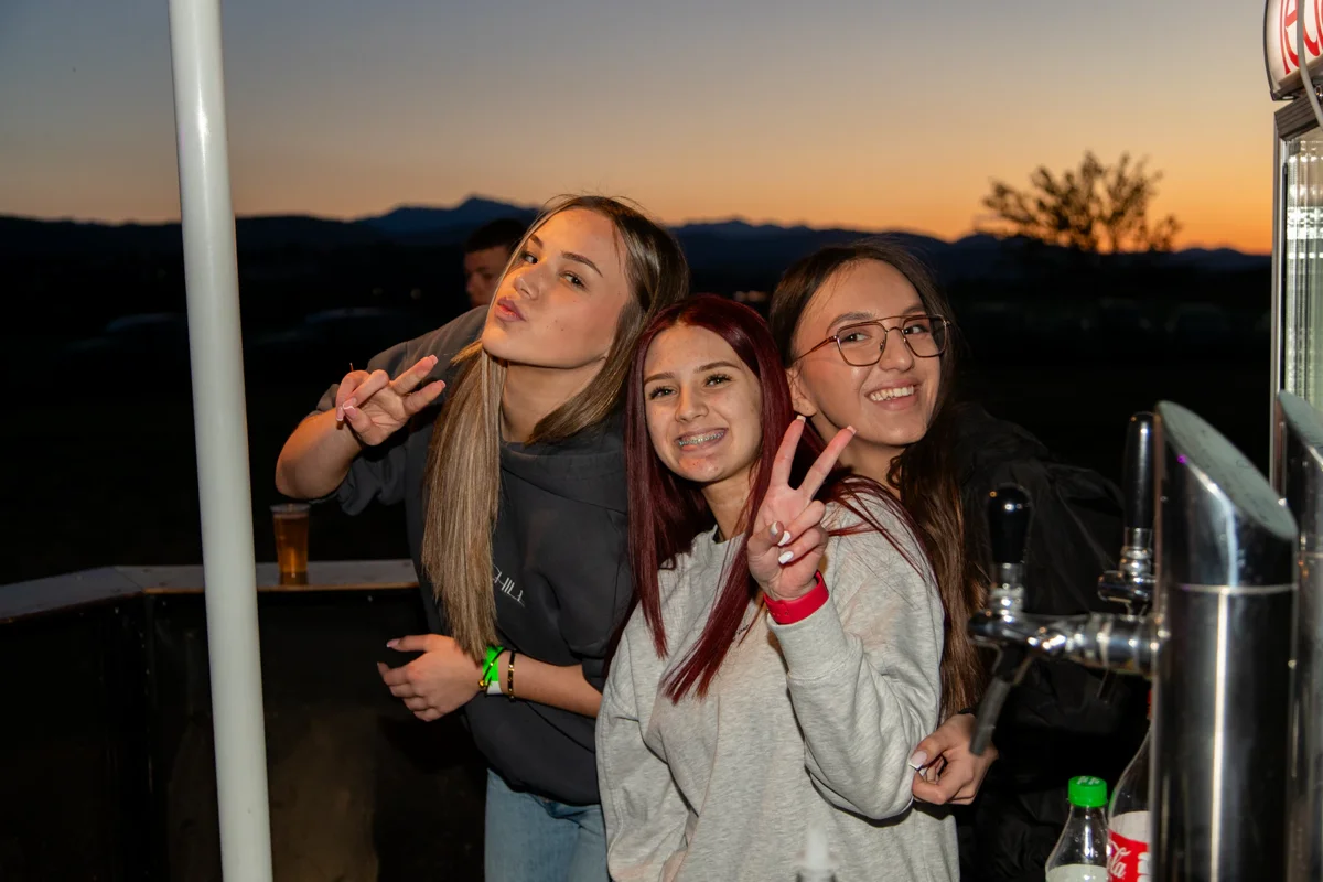 FOTO: Krenica je bila u znaku humanosti, vrhunski DJ-i rasplesali okupljene 8