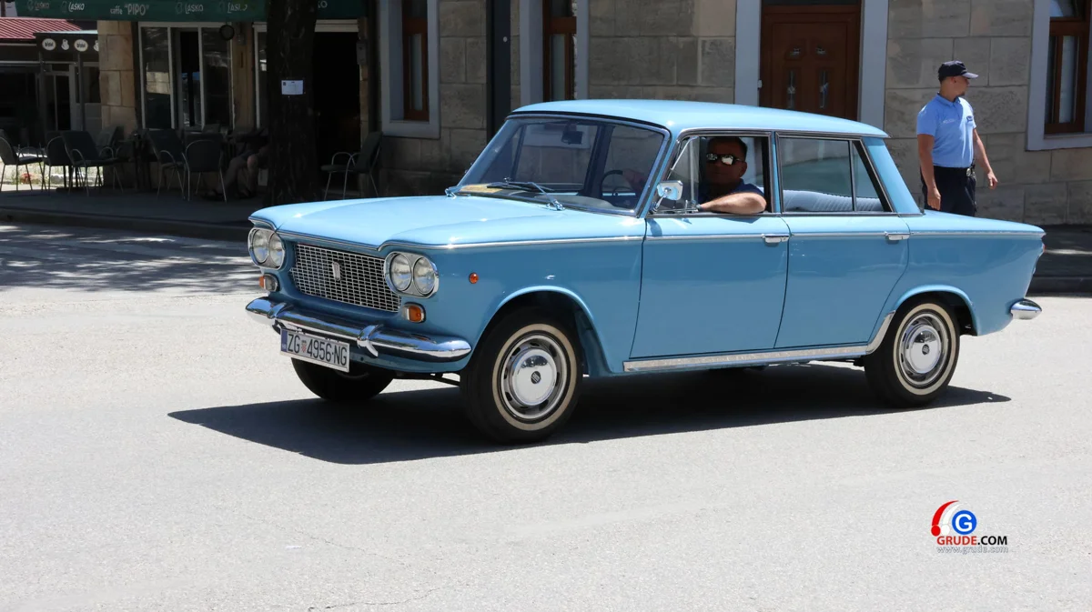 Vikend u ŽZH bio je u znaku oldtimera, ''4. Grada Hercegovine 2026'' FOTO 32