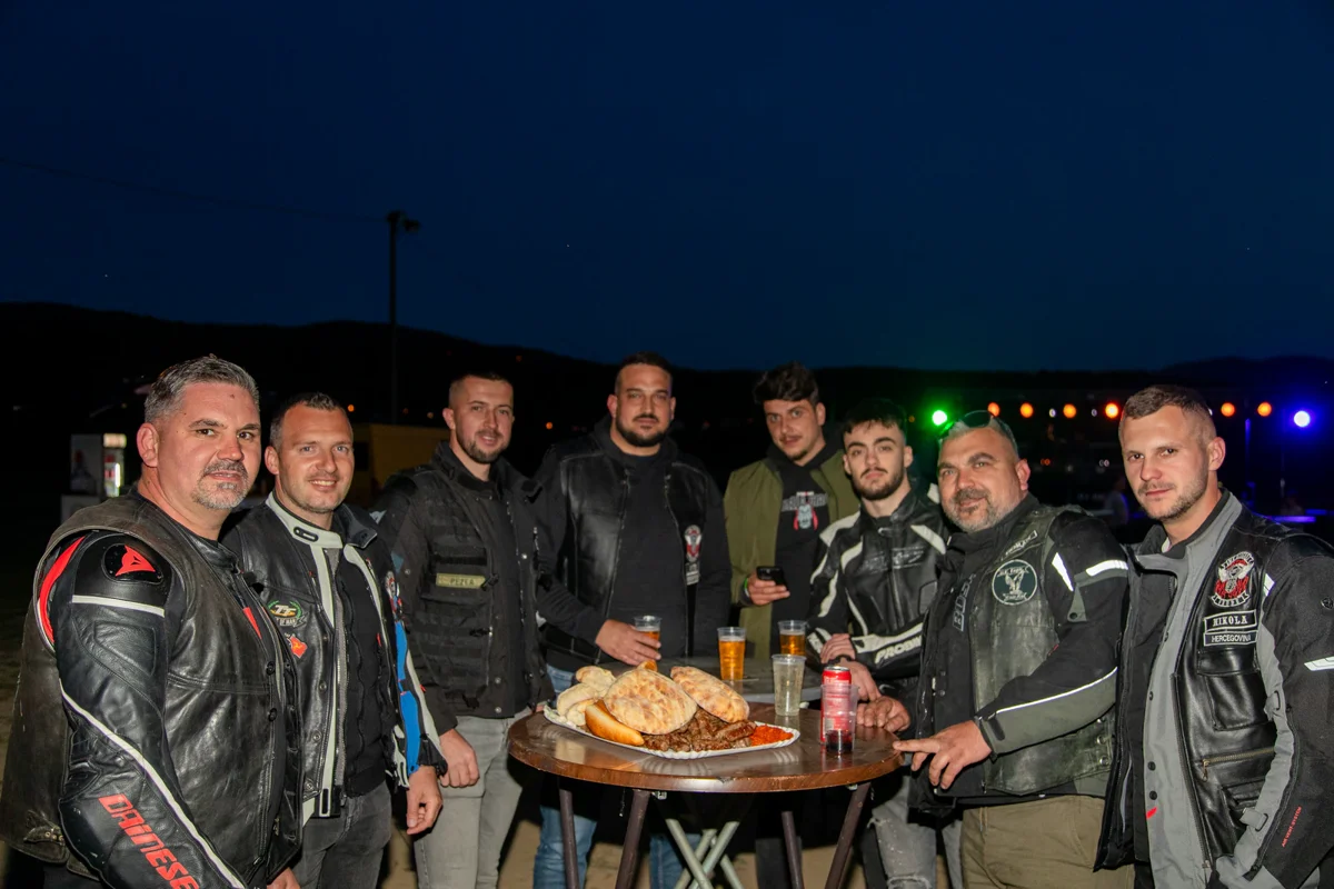 FOTO: Krenica je bila u znaku humanosti, vrhunski DJ-i rasplesali okupljene 12