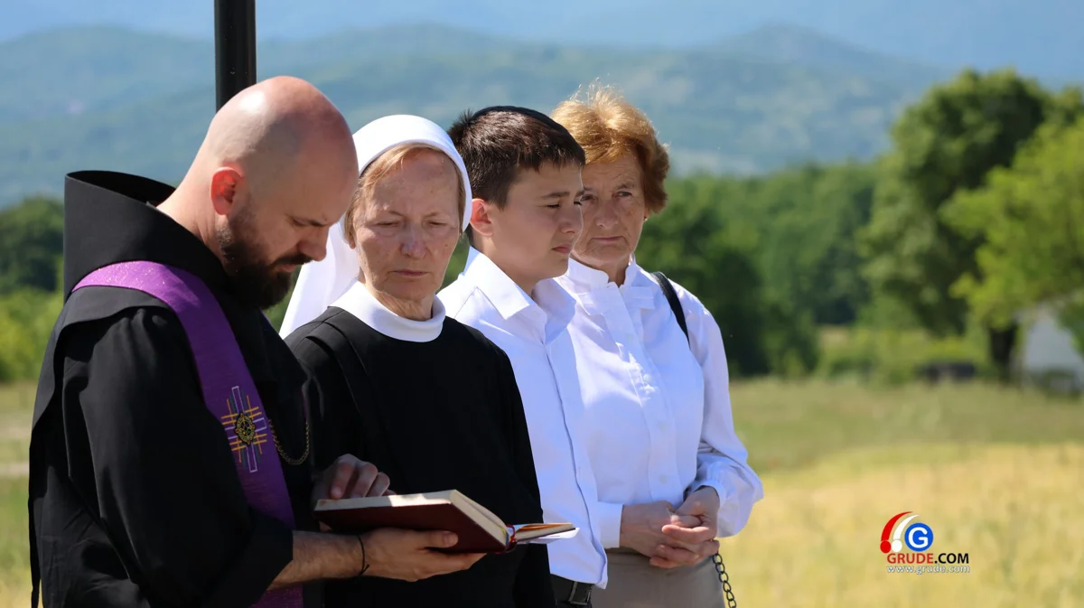 Obitelj i prijatelji čuvaju sjećanje na grudske sinove FOTO 5