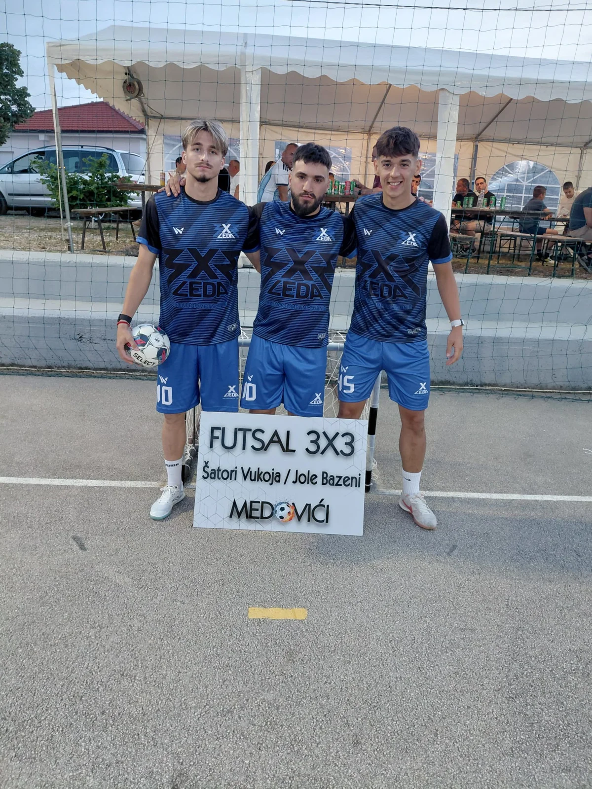 FOTO: Futsal cup na Medovićima stigao do završnice, večeras nagrada Golf 4 i još mnogo toga 7